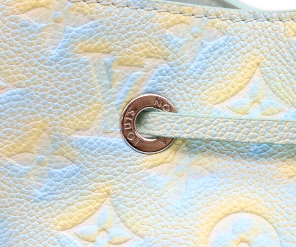 Louis Vuitton Monogram Empreinte Summer Star Vert Neo Noe BB Bucket — view 8