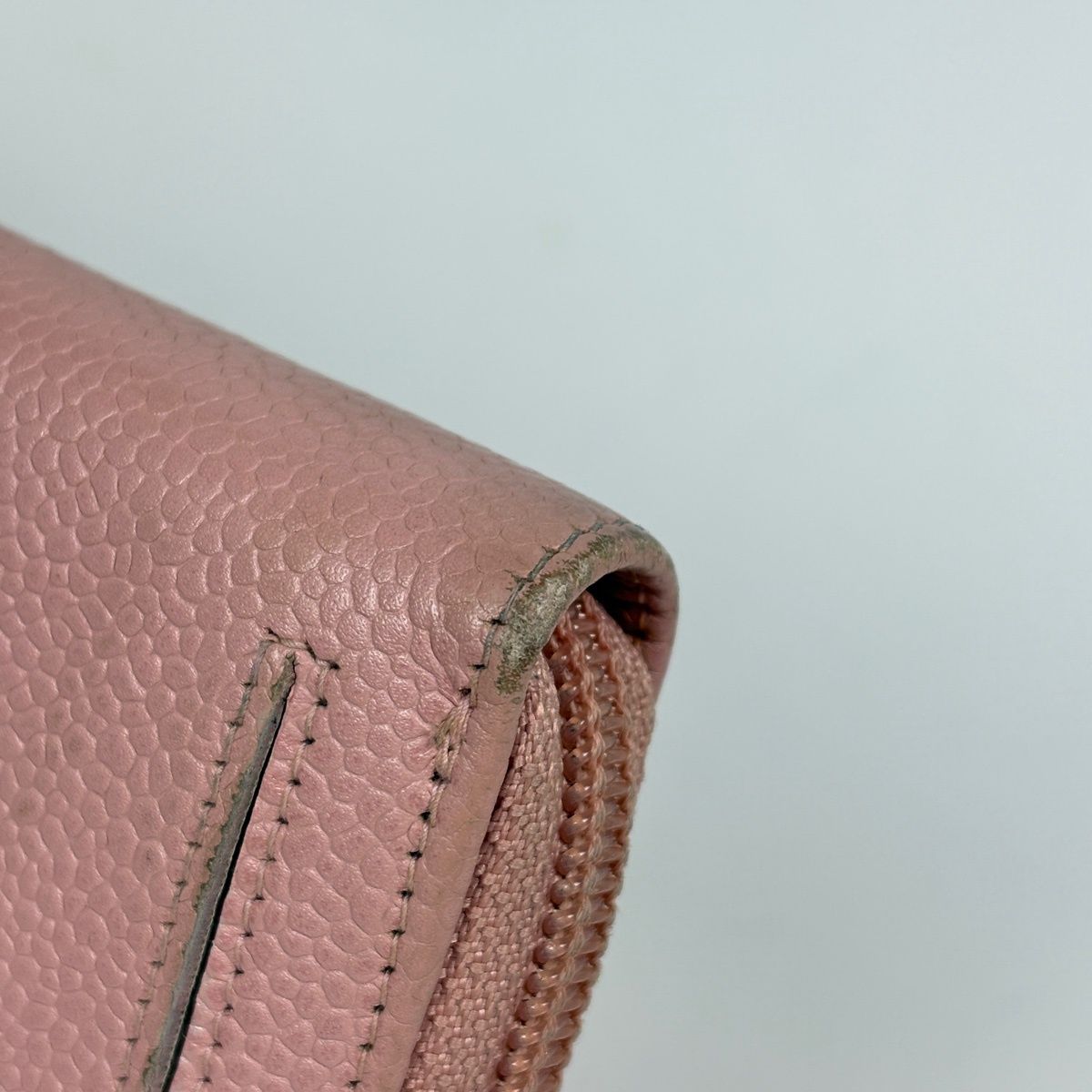 Chanel CC Logo Zip Around Wallet CC Round Zip Caviar Leather Pink — view 3