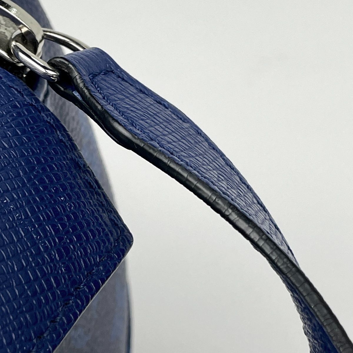 Louis Vuitton Dopp Kit Pouch Travel Bag Second Taigarama Cobalt — view 5