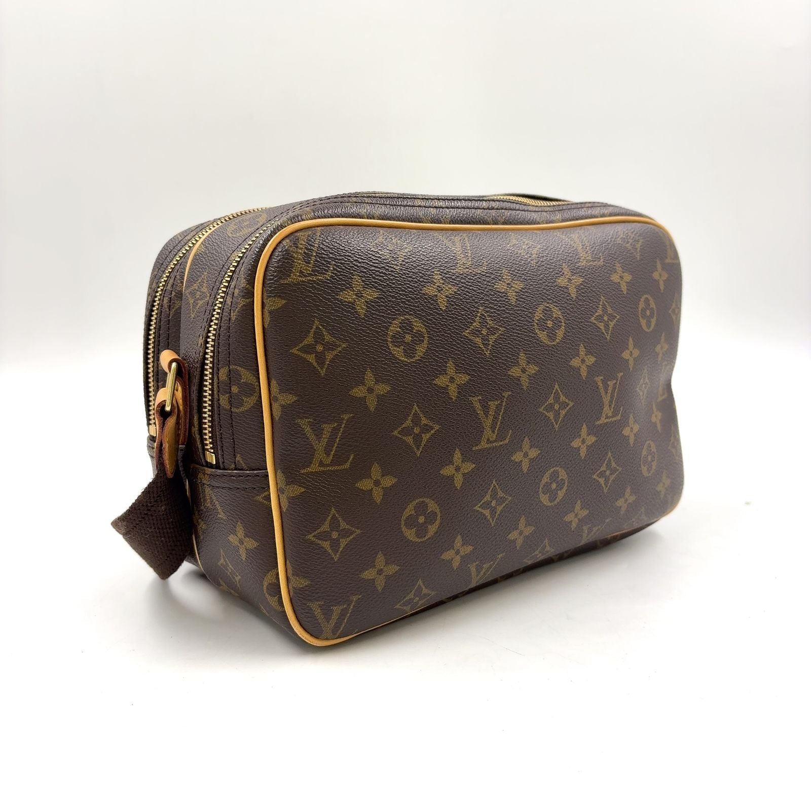 Louis Vuitton Reporter PM Monogram Leather Brown Light Shoulder Bag Gold — view 2