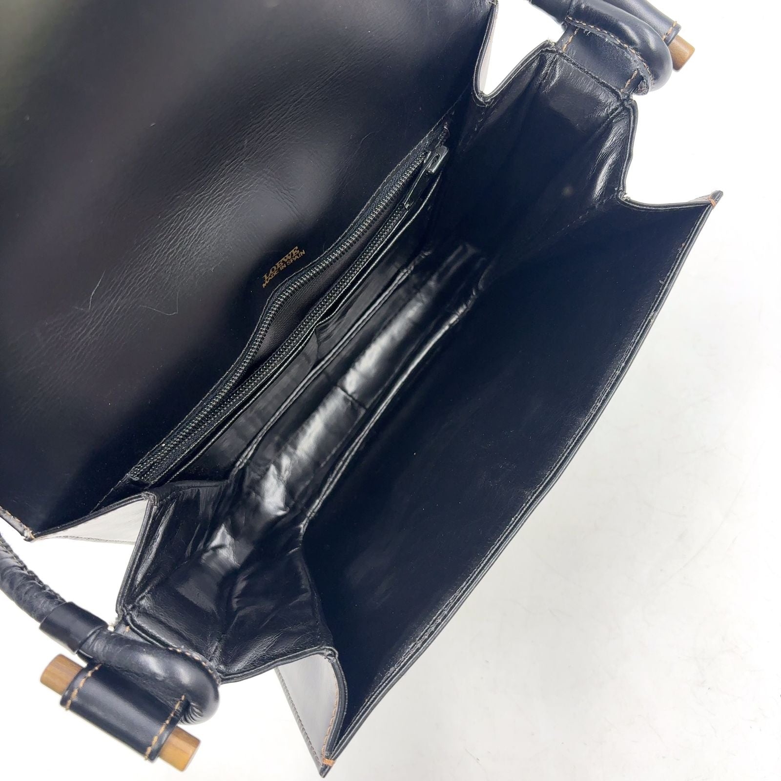 Loewe Vintage Flap Calfskin Black Shoulder Bag Gold — view 3