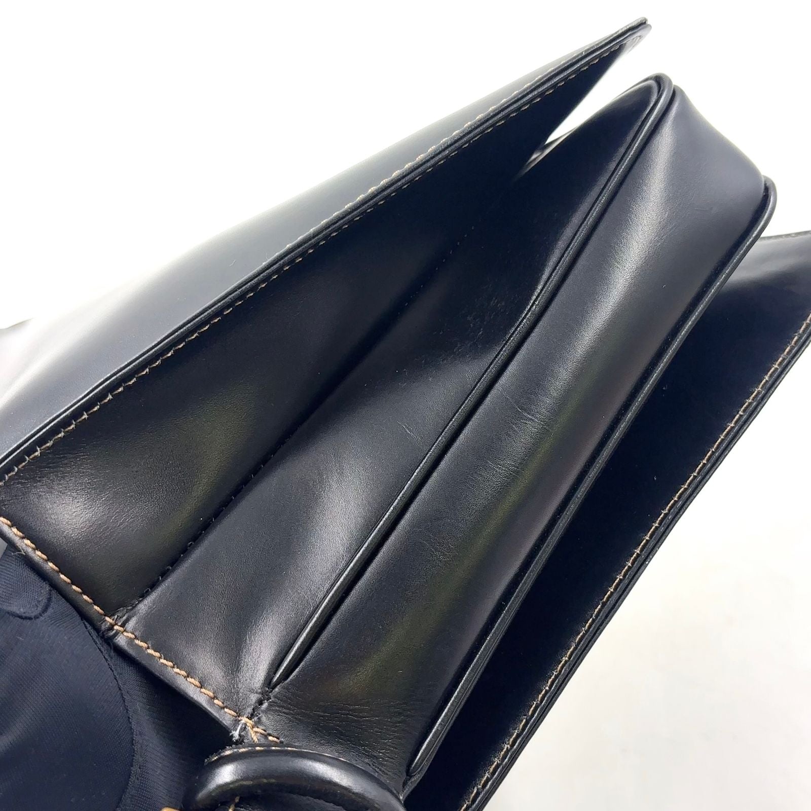 Loewe Vintage Flap Calfskin Black Shoulder Bag Gold — view 8