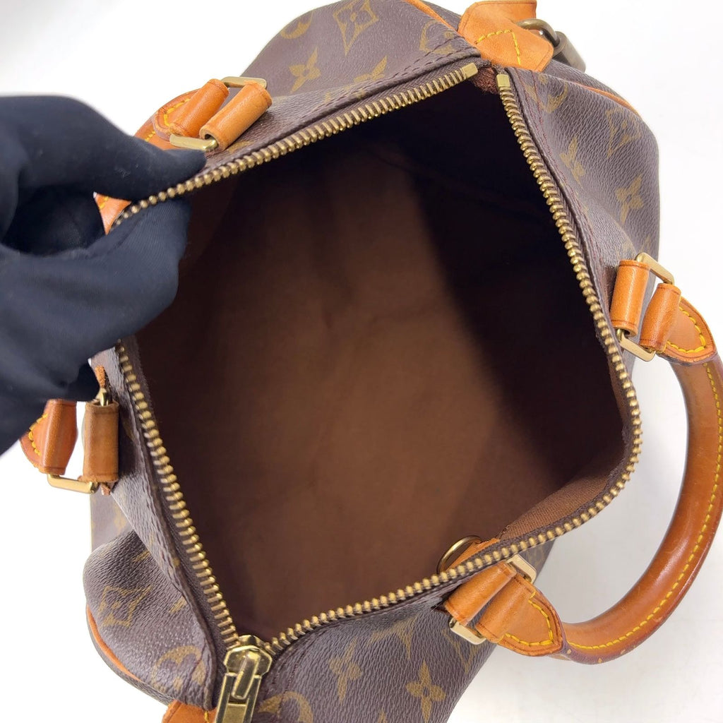 Louis Vuitton Speedy 25 Vintage Handbag — view 3