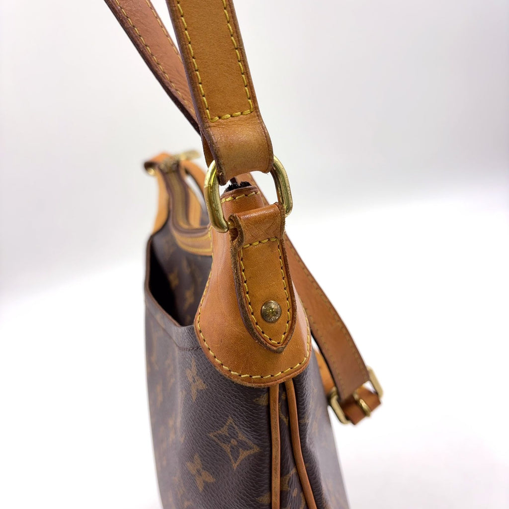 Louis Vuitton Odeon PM Monogram Leather Brown Light Shoulder Bag Gold — view 9