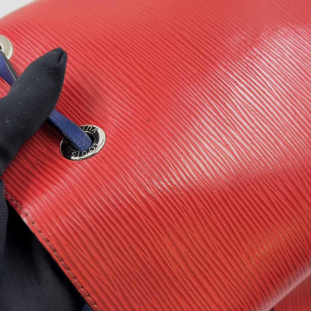 Louis Vuitton Neo Noe MM Epi Leather Blue Red Shoulder Bag Silver — view 8