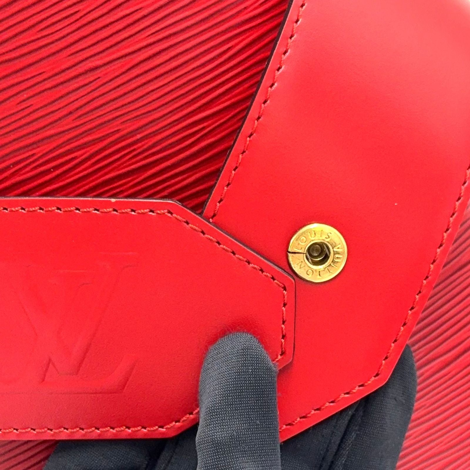 Louis Vuitton Sac Depot Epi Castilian Red Leather Shoulder Bag Gold — view 5