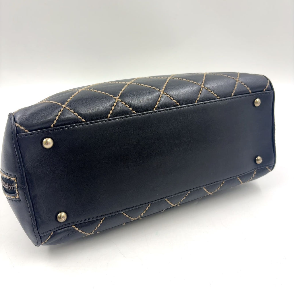 Chanel Wild Stitch Calfskin Black Handbag Gold — view 7