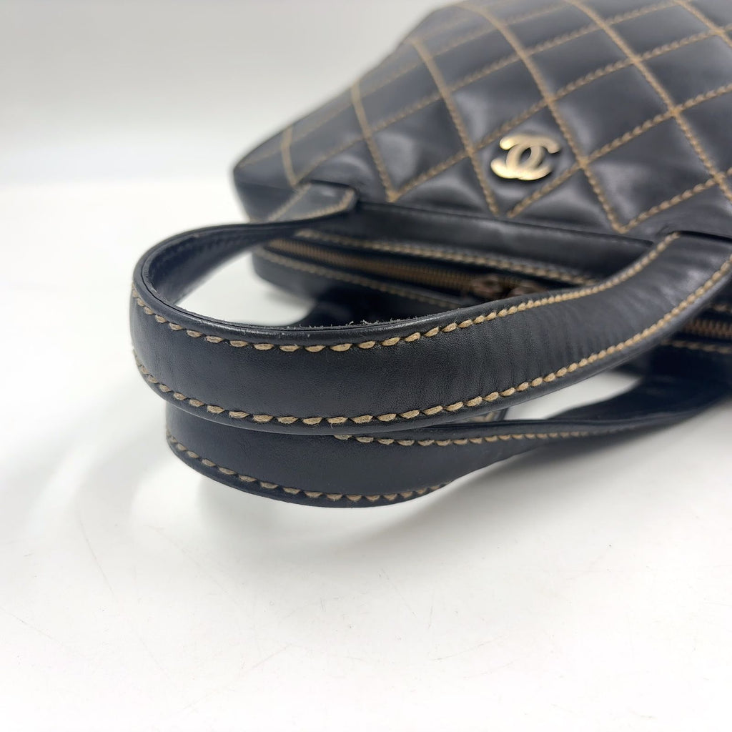 Chanel Wild Stitch Calfskin Black Handbag Gold — view 5