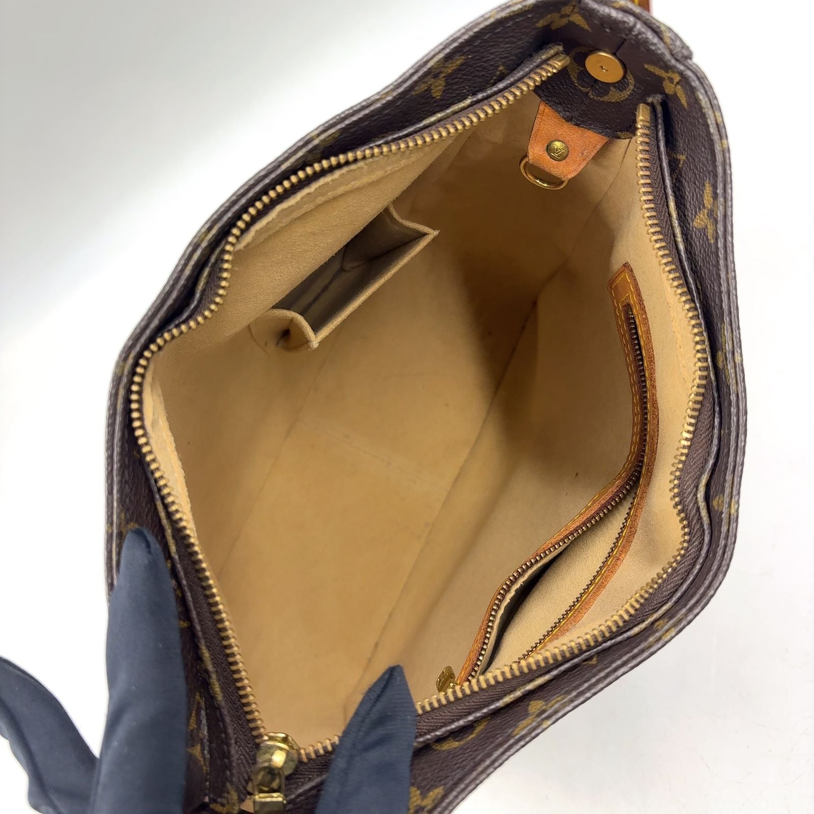 Louis Vuitton Looping GM Monogram Leather Brown Light Shoulder Bag Gold — view 3