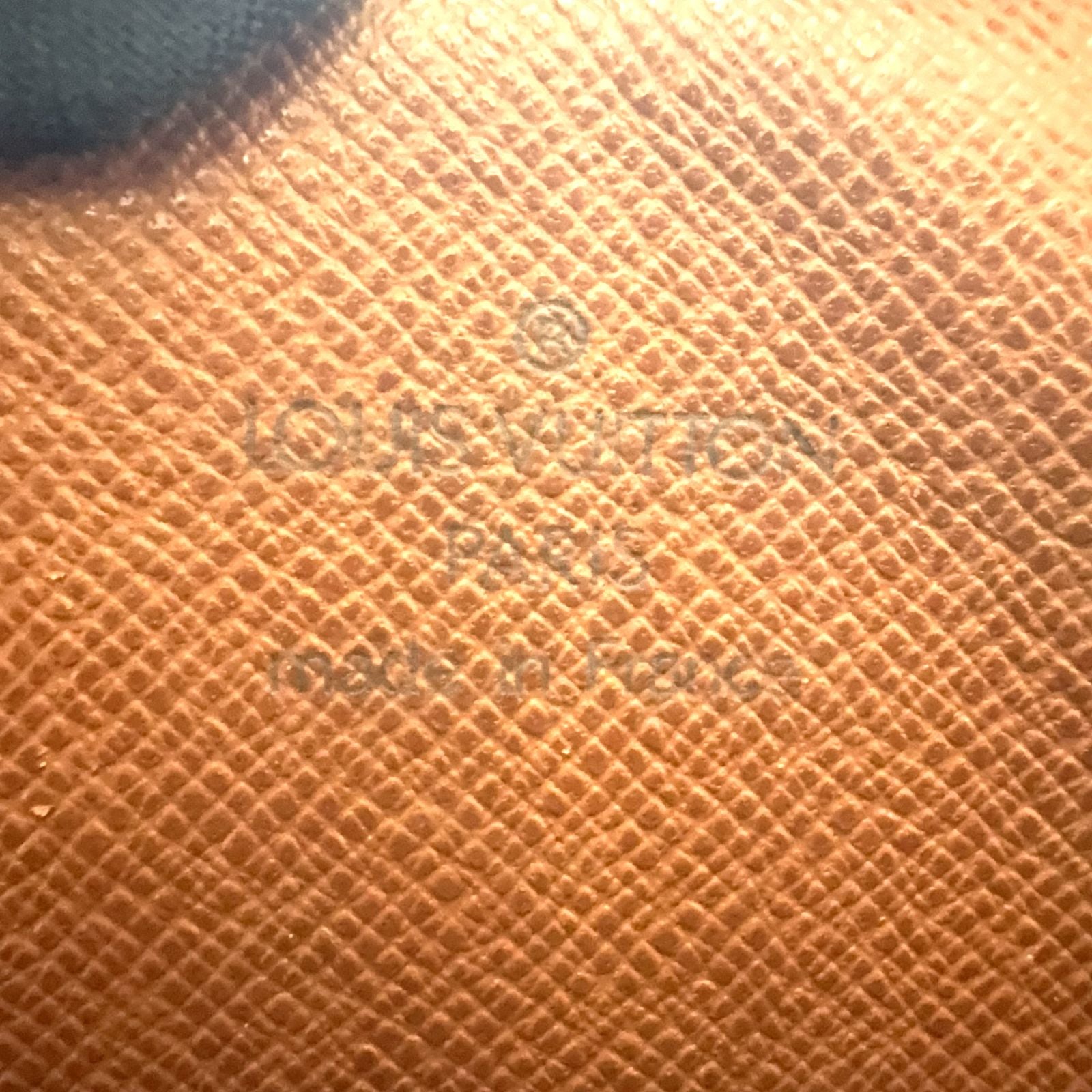 Louis Vuitton Pochette Cite Monogram Leather Brown Light Shoulder Bag Gold — view 4