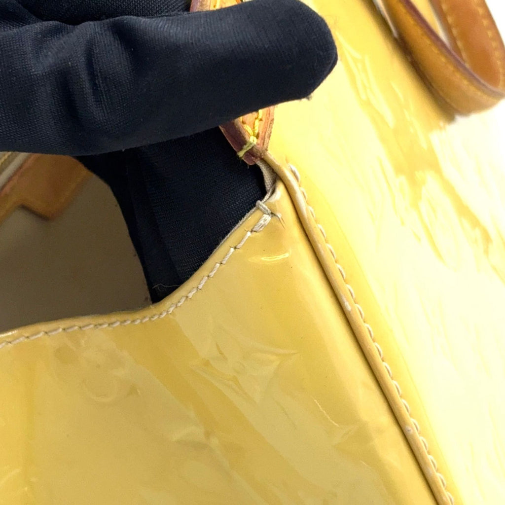 Louis Vuitton Blair MM Monogram Vernis Dune Leather Enamel Yellow Light Brown — view 9