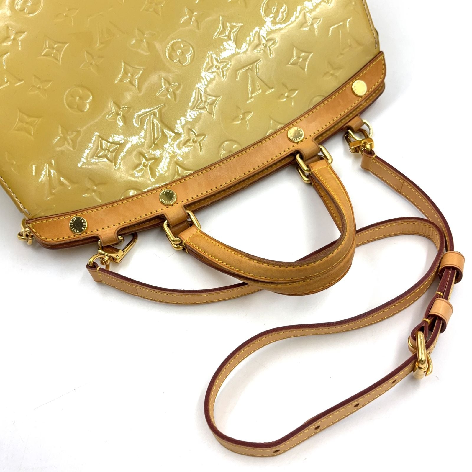 Louis Vuitton Blair MM Monogram Vernis Dune Leather Enamel Yellow Light Brown — view 7