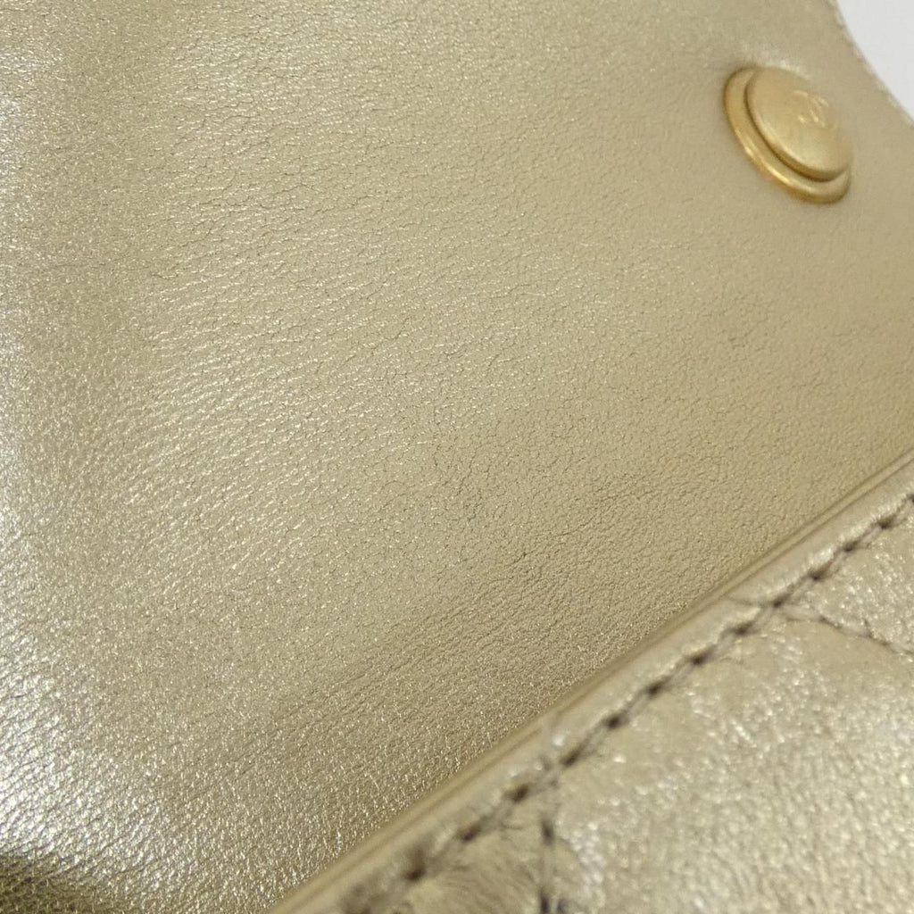 Chanel Bag Handbag Gold — view 6