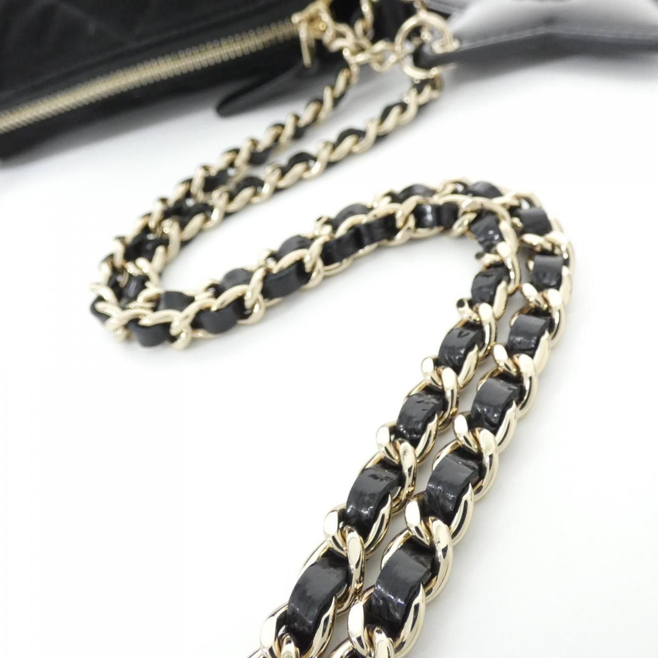 Chanel Chain Clutch Black — view 8