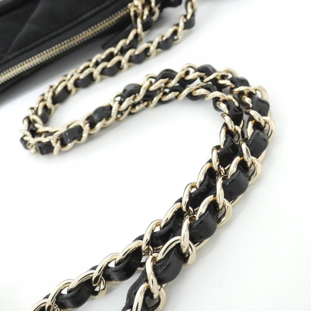 Chanel Chain Clutch Black — view 9