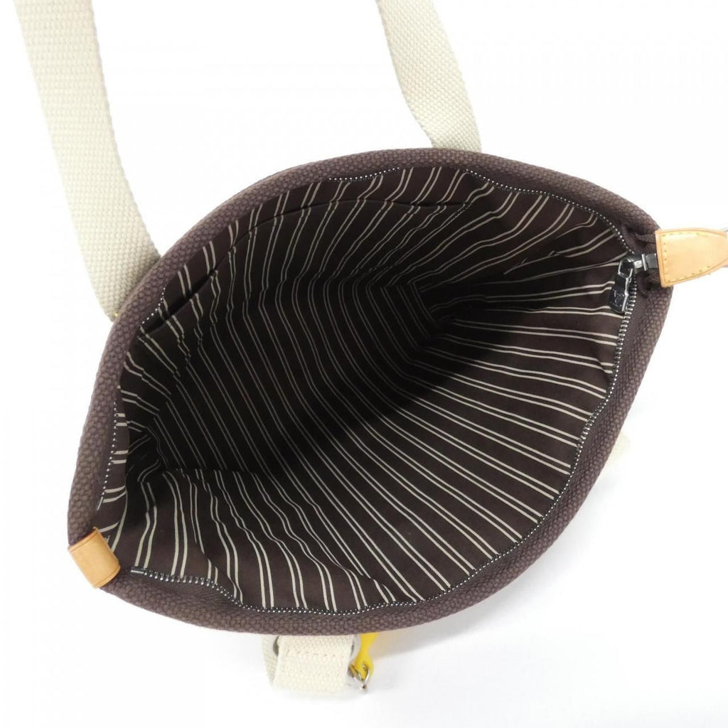 Louis Vuitton Cabas MM — view 7