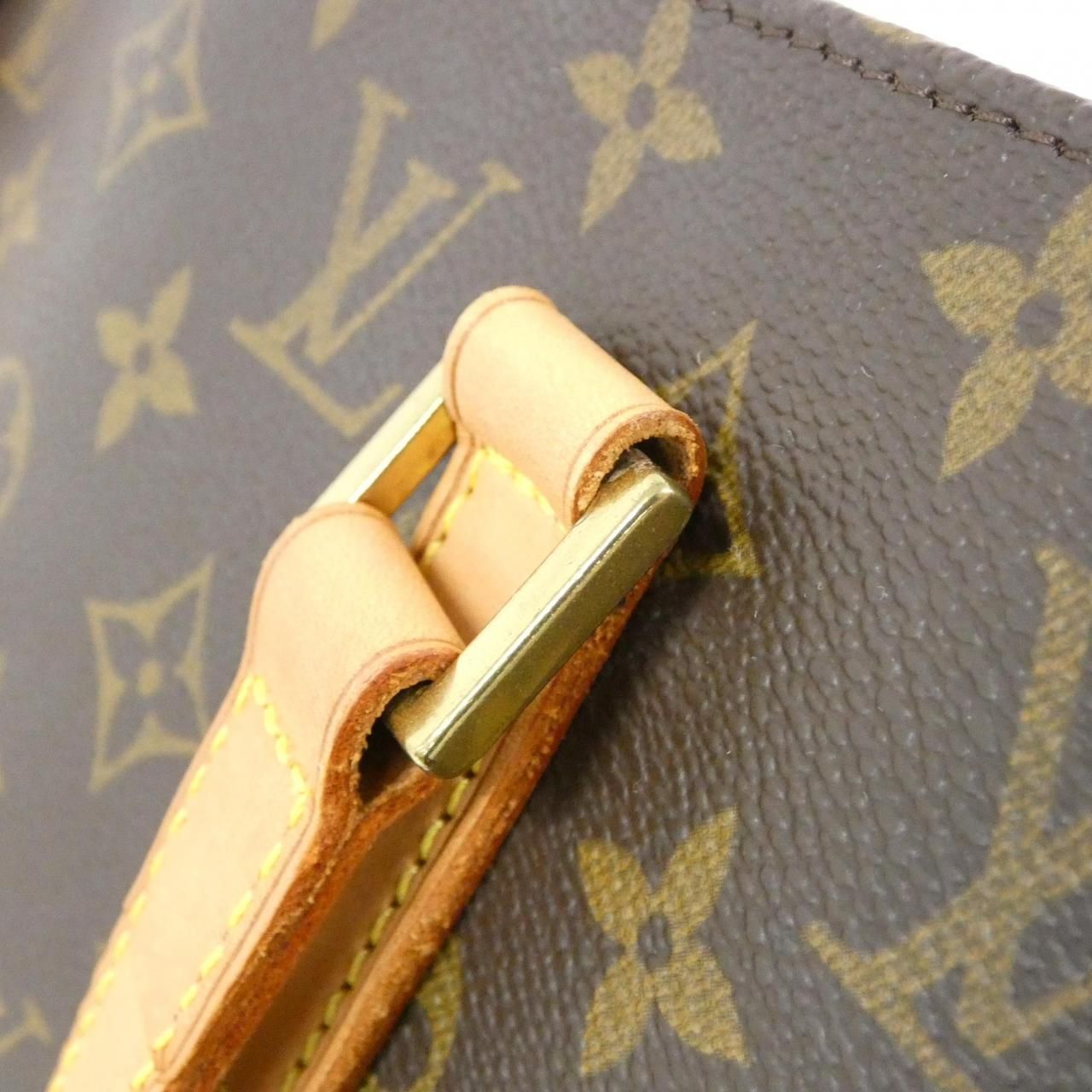 Louis Vuitton Monogram Luco — view 3
