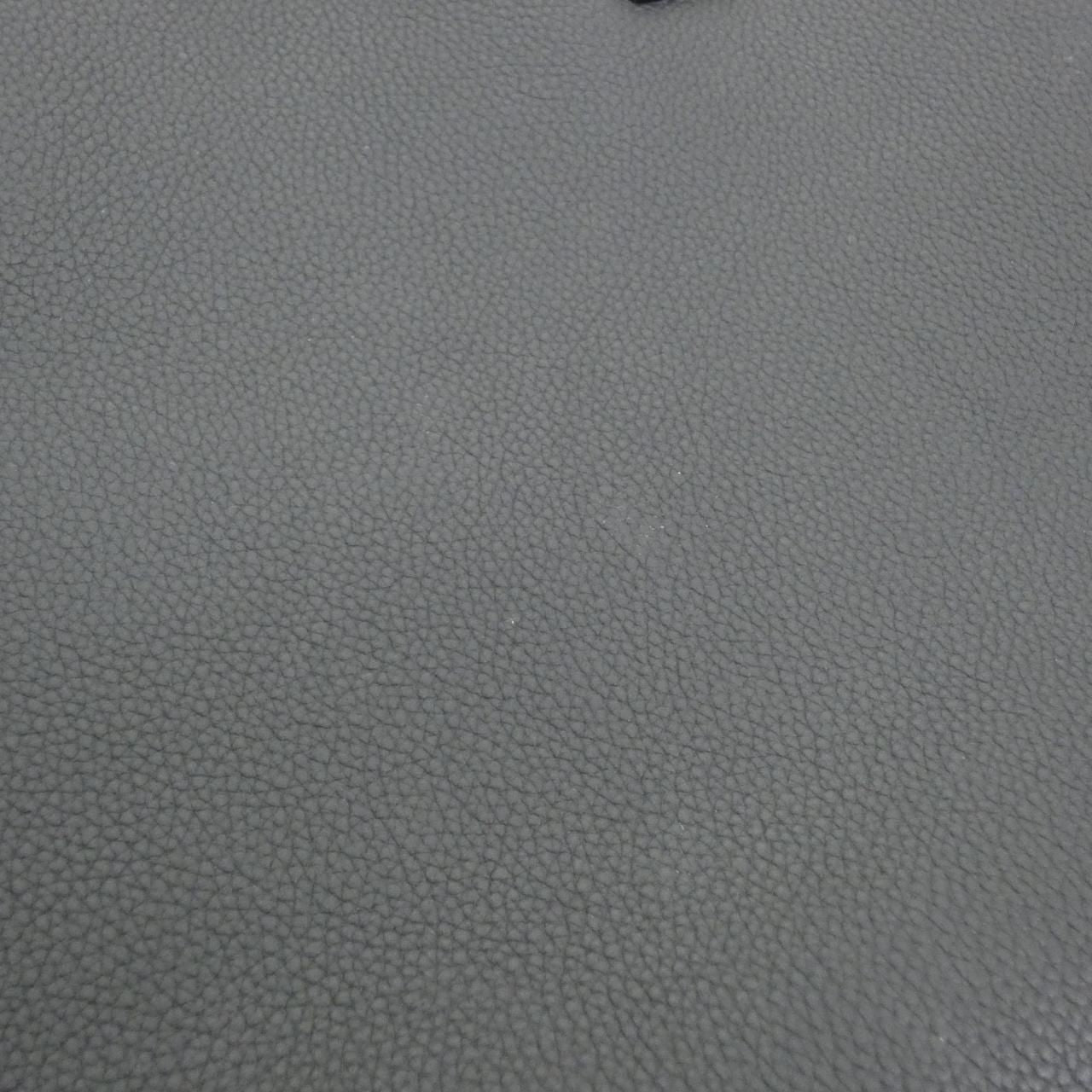 Louis Vuitton LV Aerogram Gate Briefcase — view 5