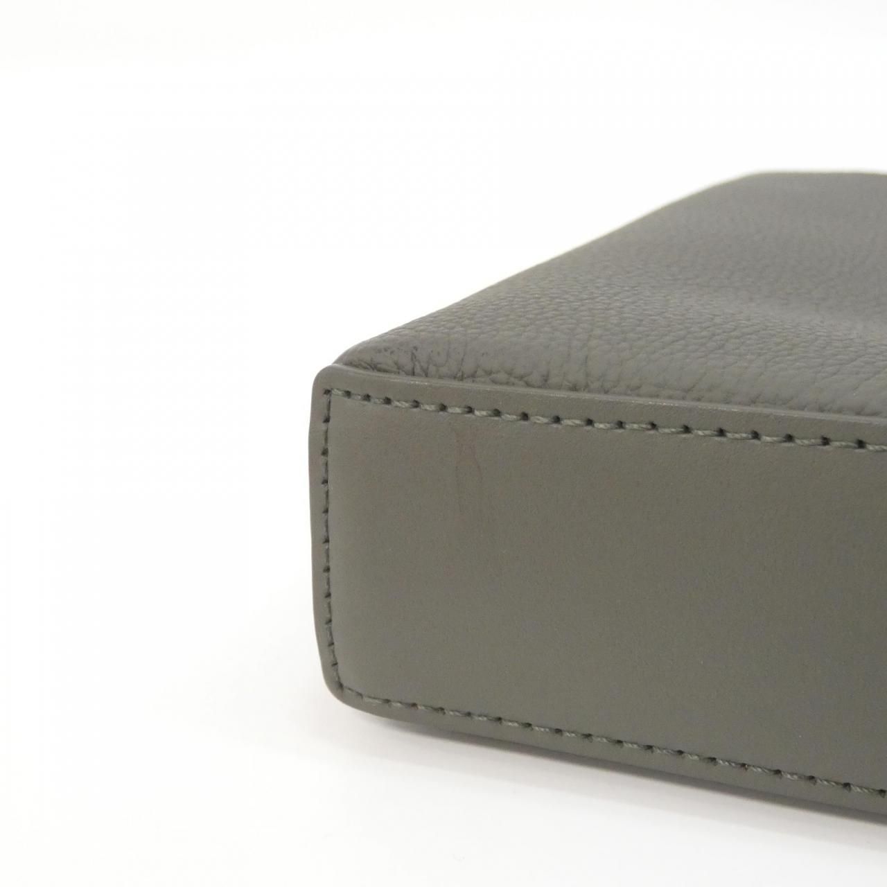 Louis Vuitton LV Aerogram Takeoff Pouch — view 3