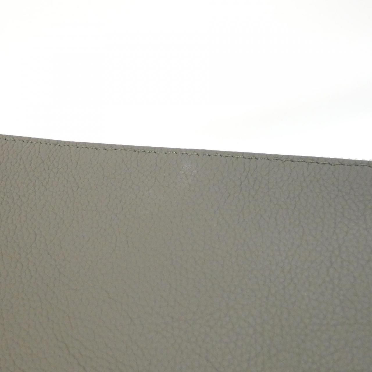 Louis Vuitton LV Aerogram Takeoff Pouch — view 4