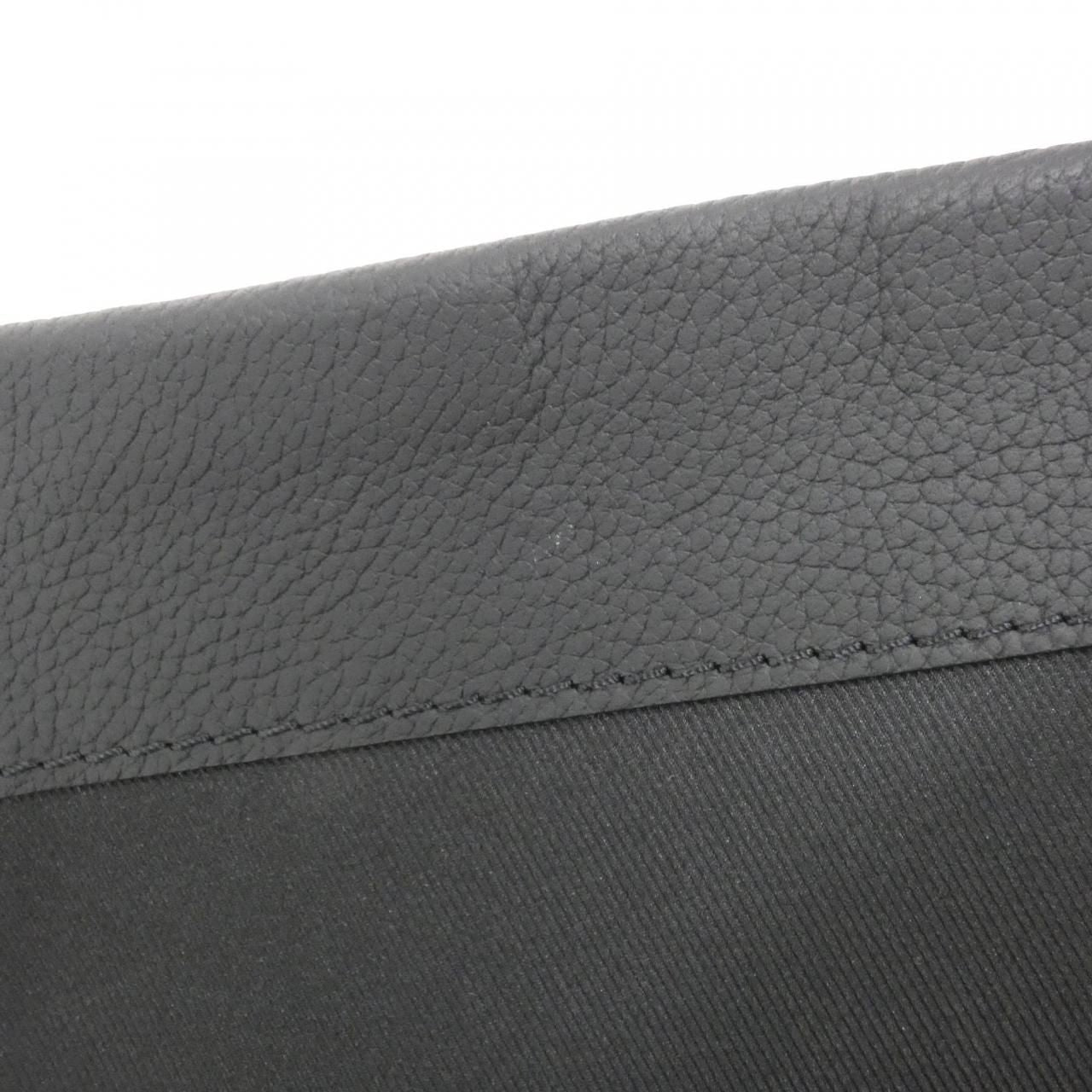 Louis Vuitton LV Aerogram Fast Line Wearable Wallet Shoulder — view 9