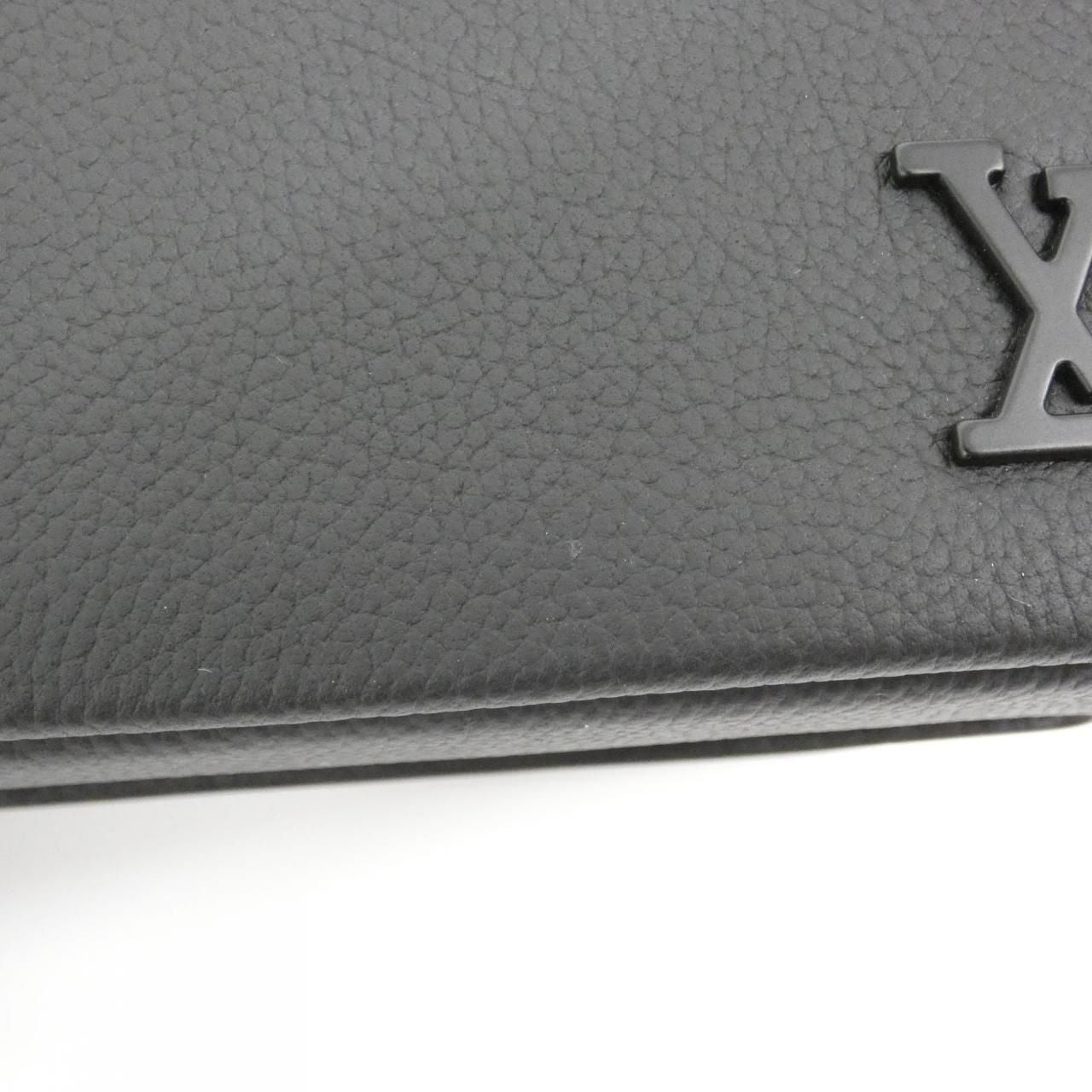 Louis Vuitton LV Aerogram Fast Line Wearable Wallet Shoulder — view 4