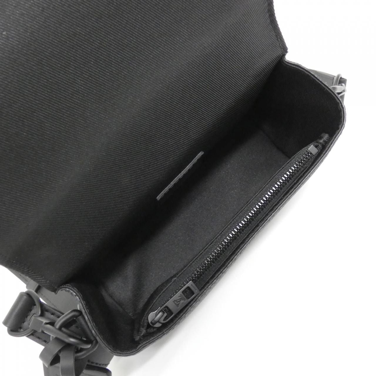 Louis Vuitton LV Aerogram Fast Line Wearable Wallet Shoulder — view 8