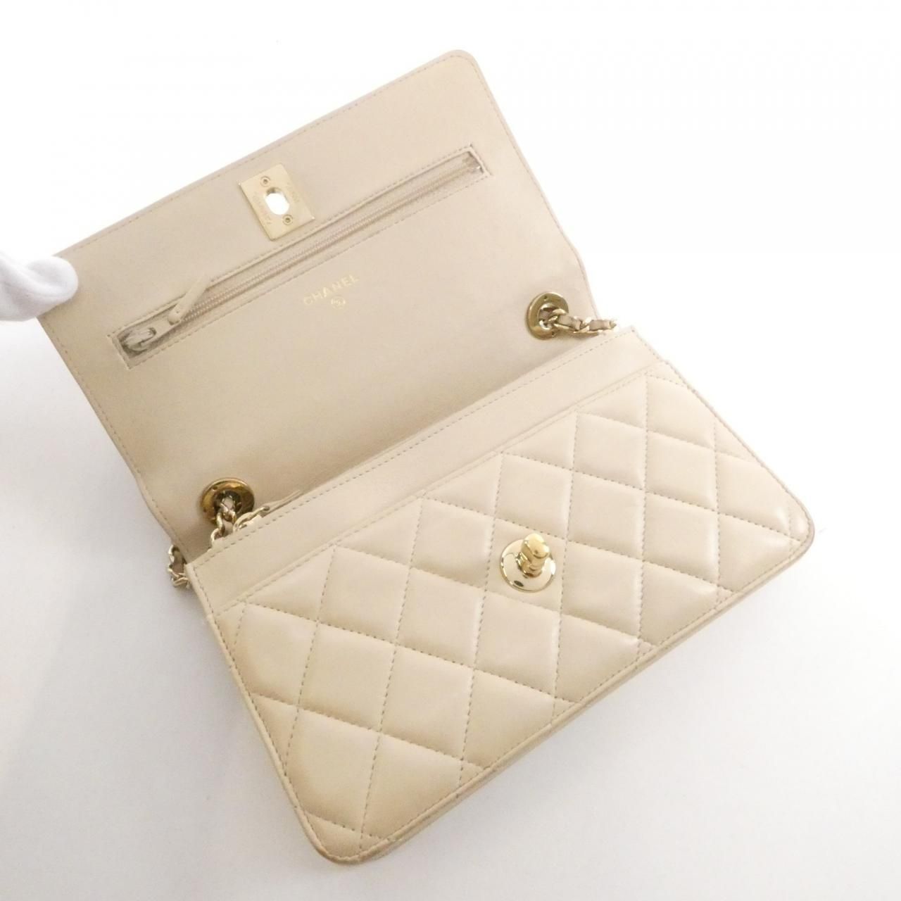 Chanel Chain Wallet Shoulder — view 9