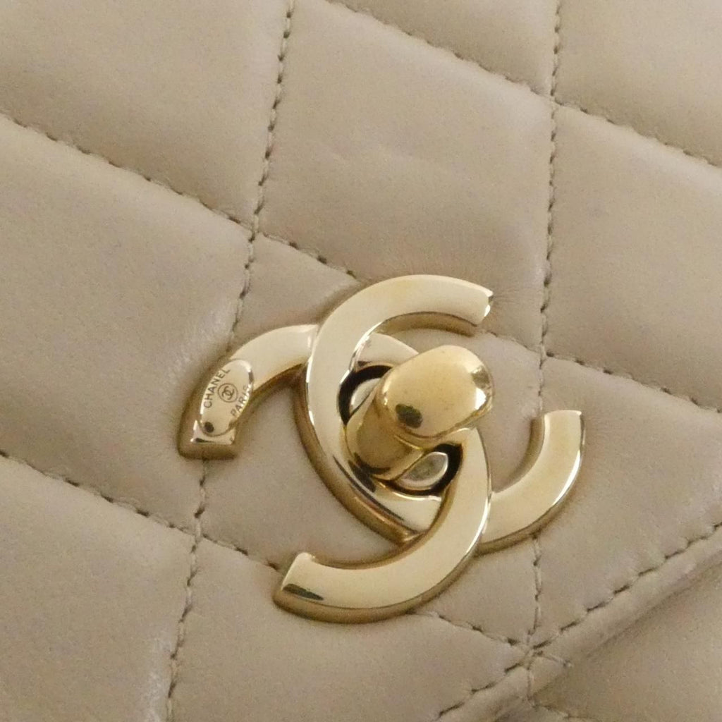 Chanel Chain Wallet Shoulder — view 5