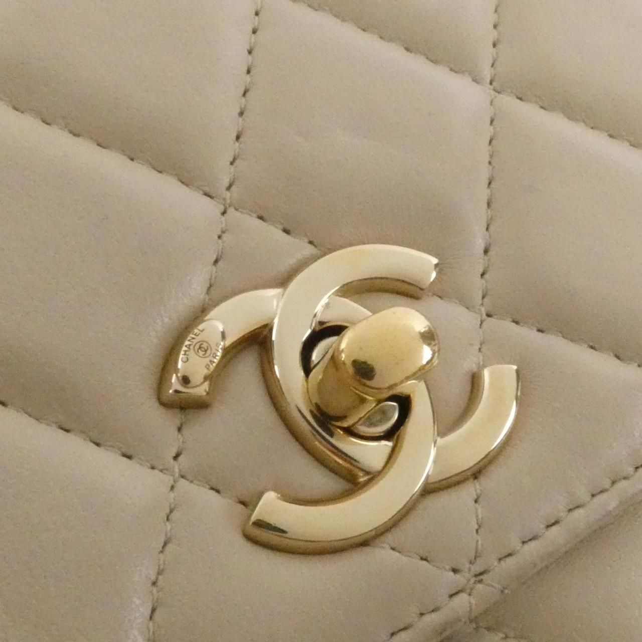 Chanel Chain Wallet Shoulder — view 5