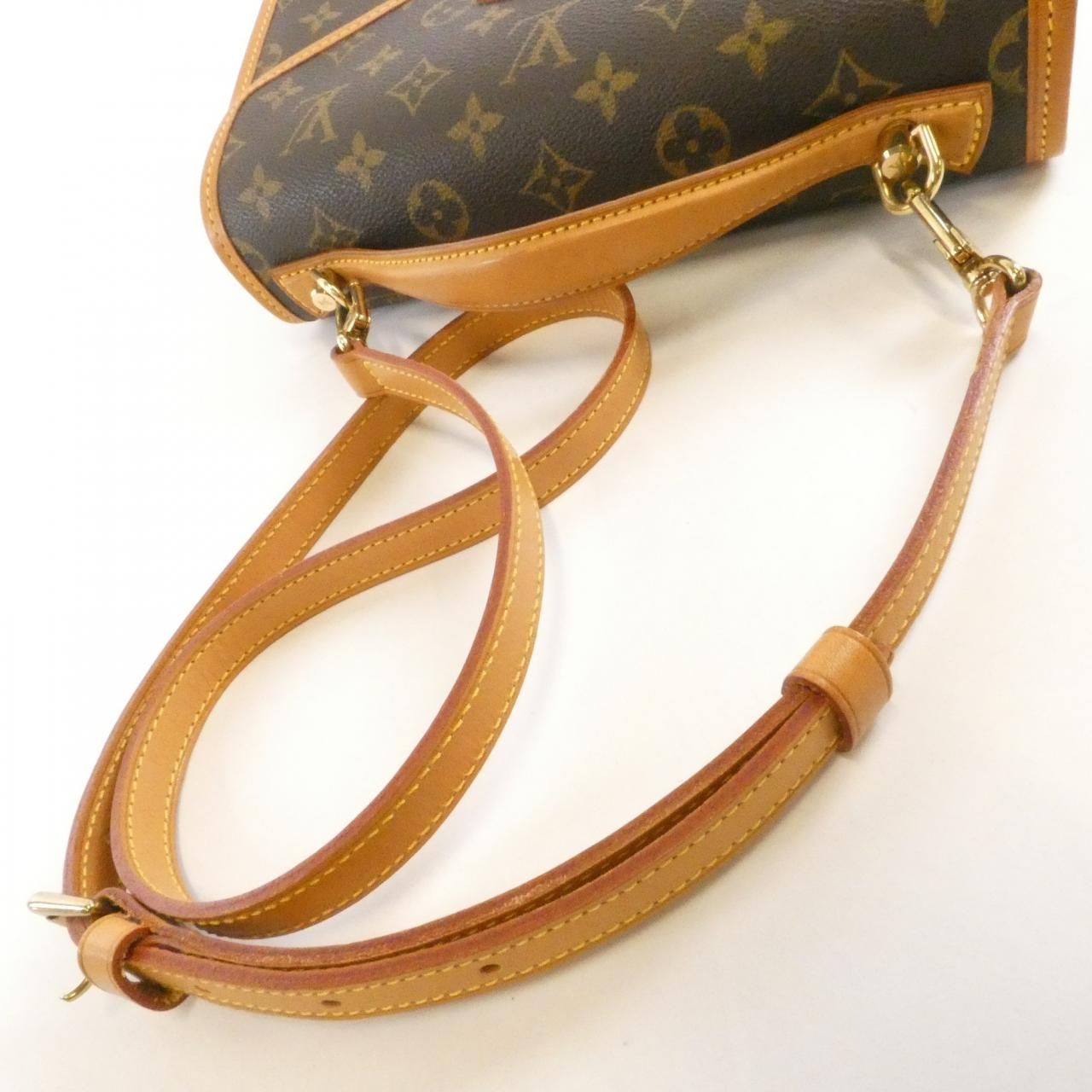 Louis Vuitton Monogram Bel Air — view 7