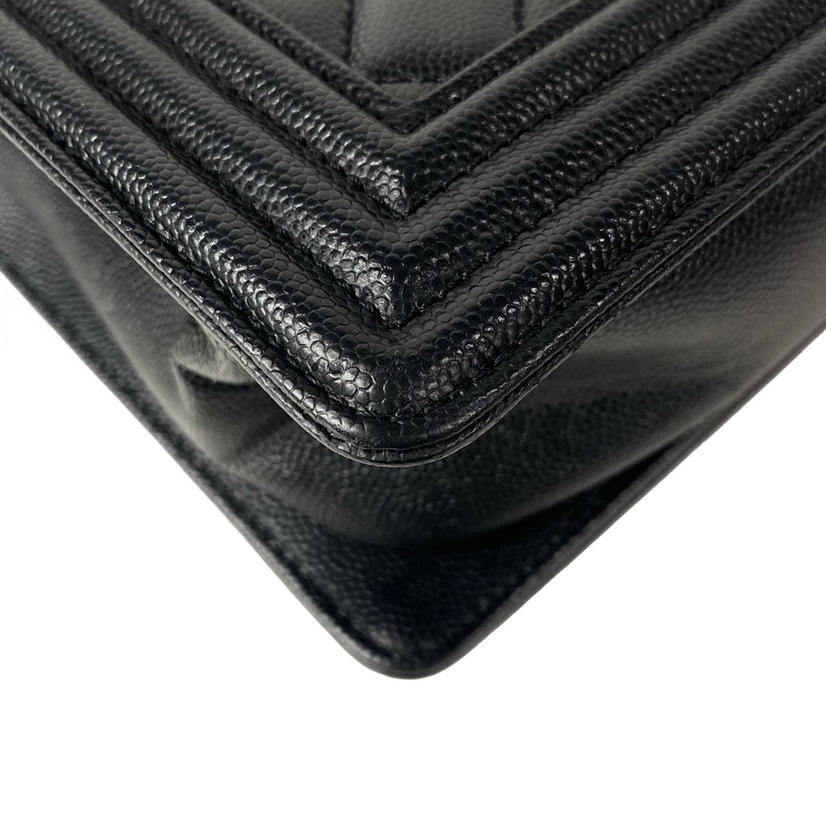 Chanel Shoulder Bag Boy Quilted Black Chain Vintage Gold — view 9