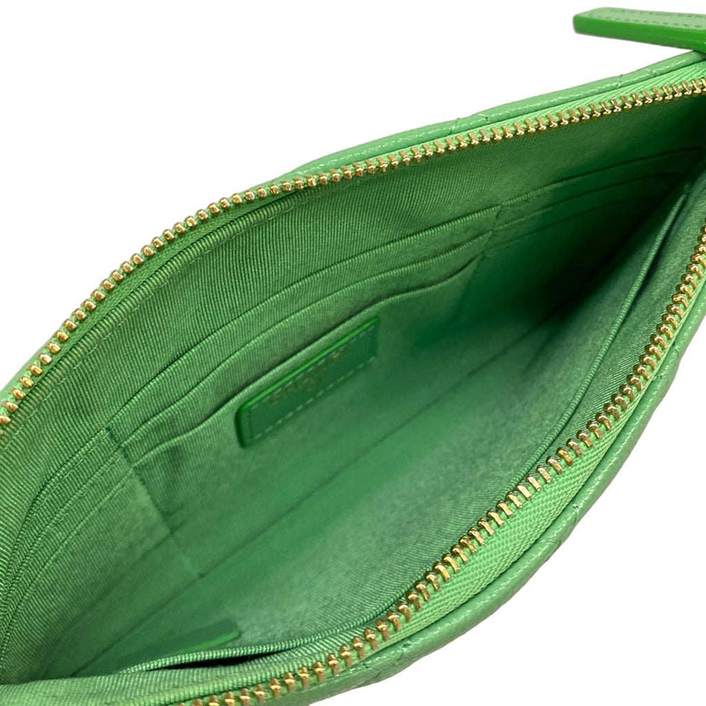 Chanel Pouch Quilted Light Green CC Logo Gold — view 4