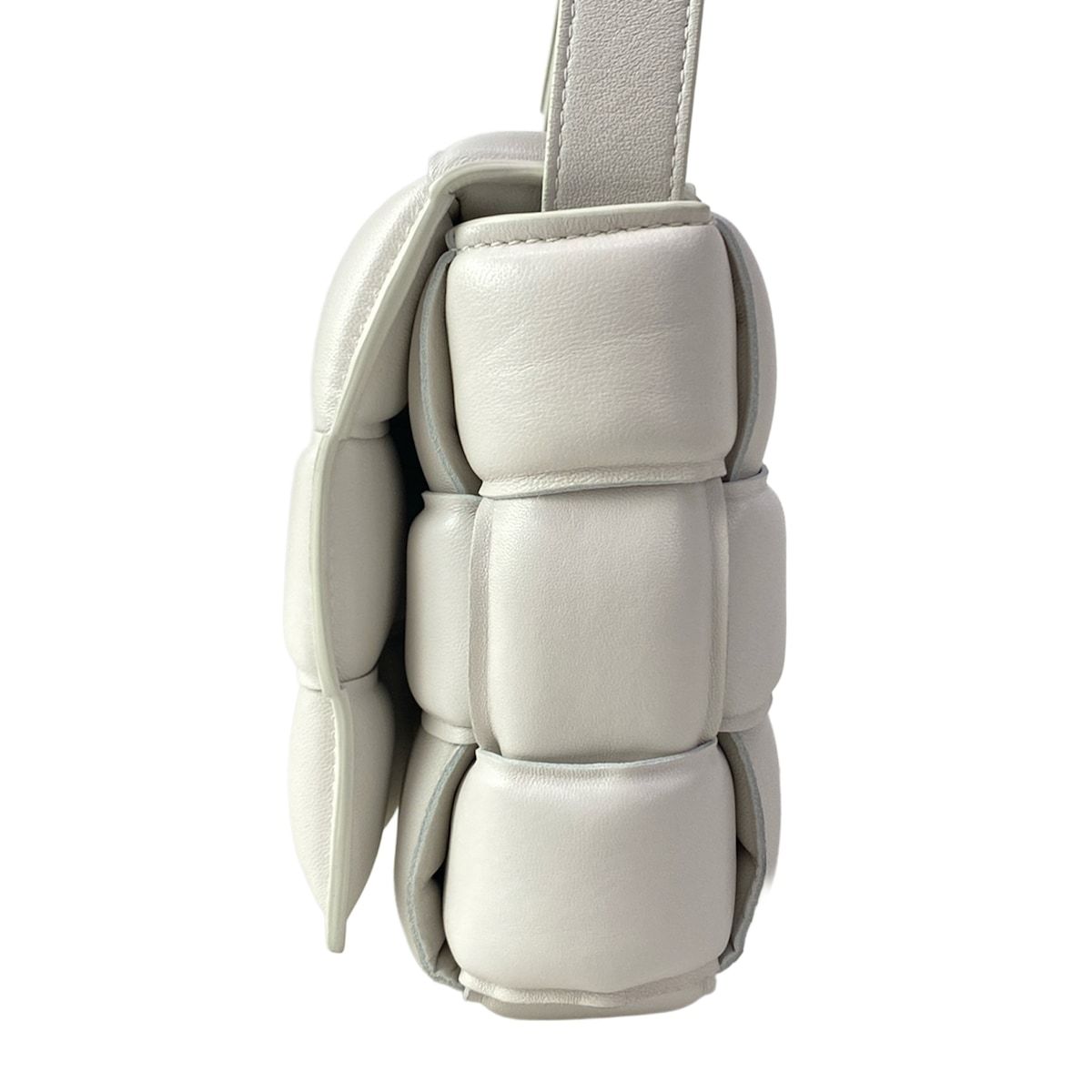 Bottega Veneta Shoulder Bag Padded Cassette Light Gray Lambskin — view 4