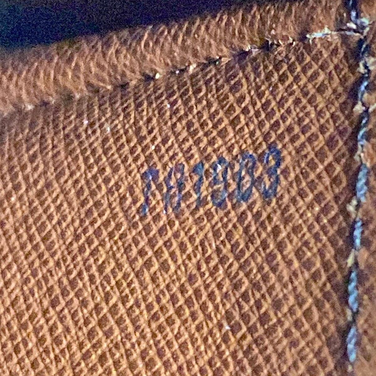 Louis Vuitton Shoulder Bag Monogram Saint Cloud PM — view 9