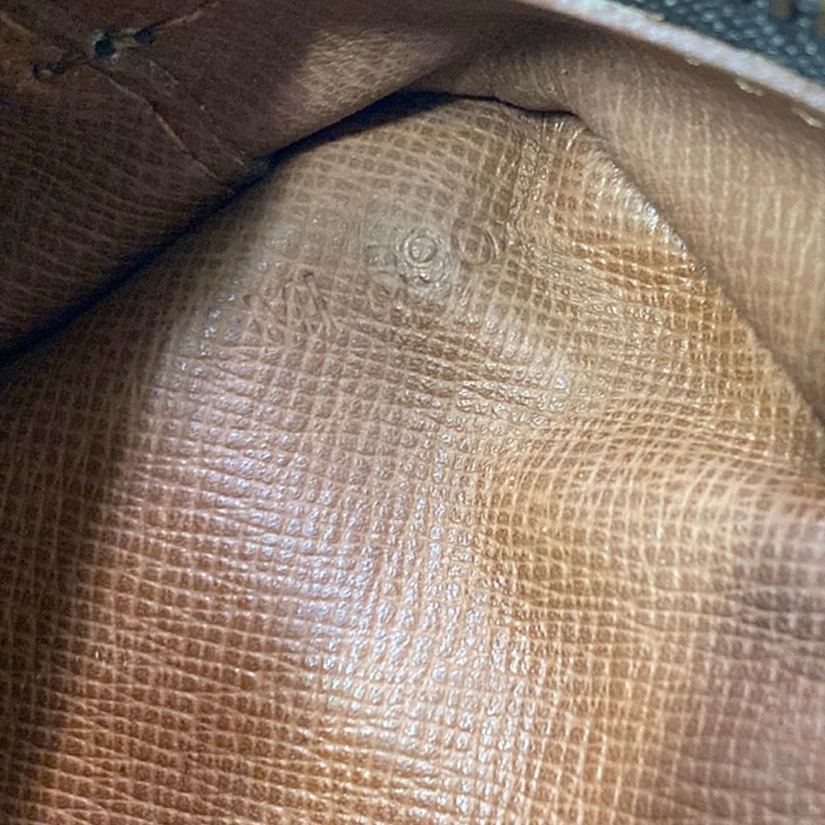 Louis Vuitton Shoulder Bag Monogram Saint Germain 24 — view 9