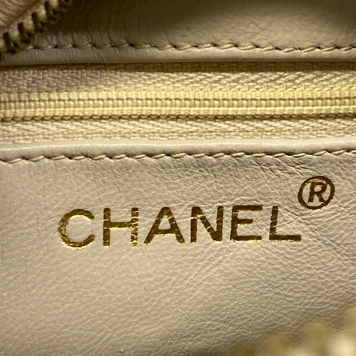 Chanel Shoulder Bag Beige Fringe Tassel CC Logo Boutique Chain Lambskin — view 9
