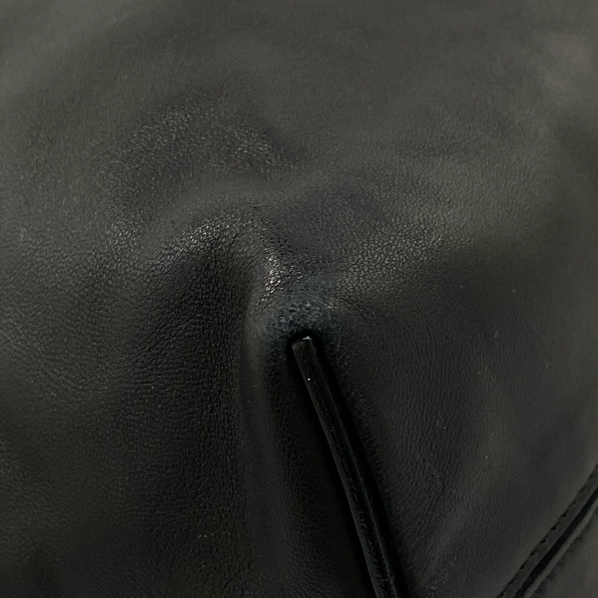 Loewe Shoulder Bag Flamenco Knot 26 Black Leather — view 6