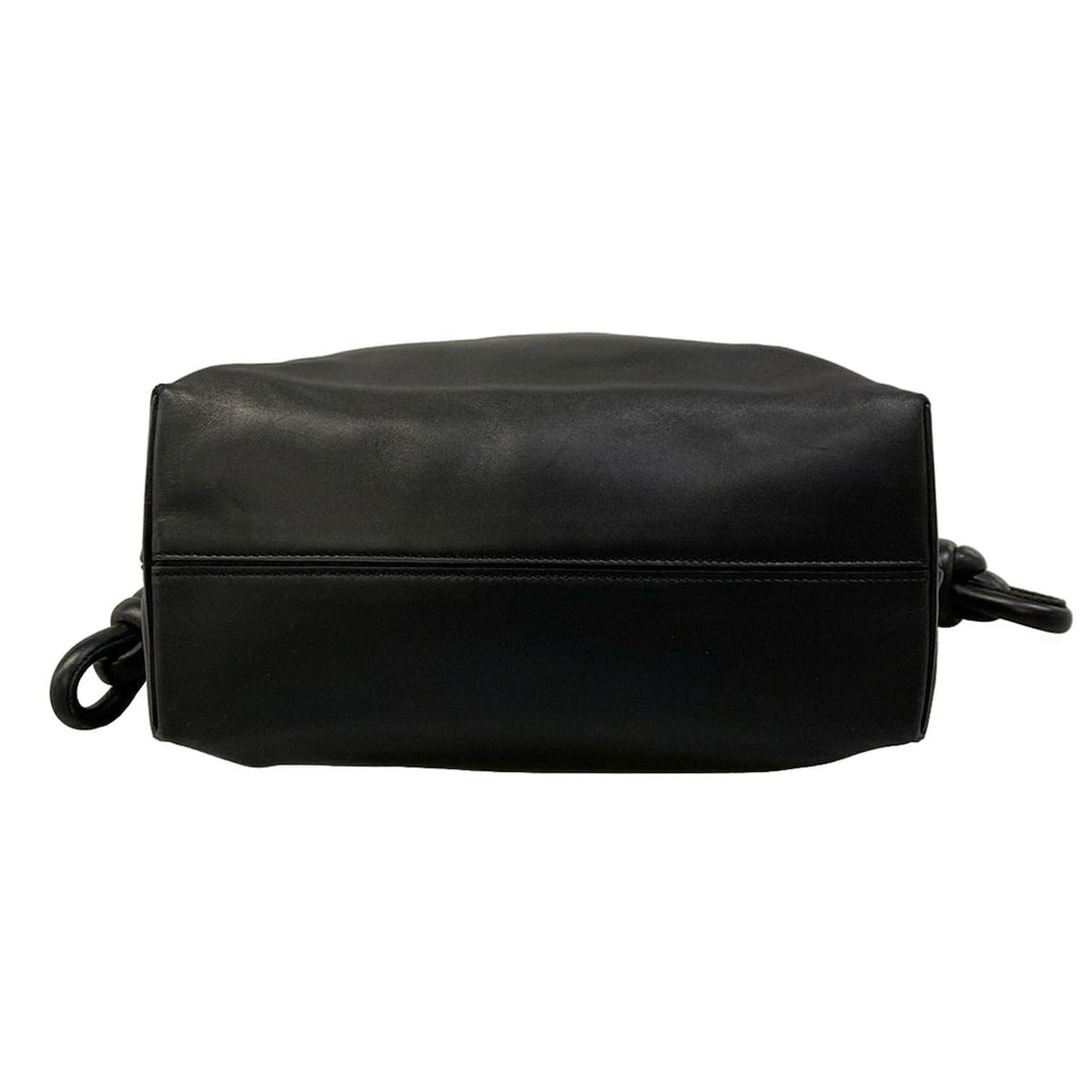 Loewe Shoulder Bag Flamenco Knot 26 Black Leather — view 5