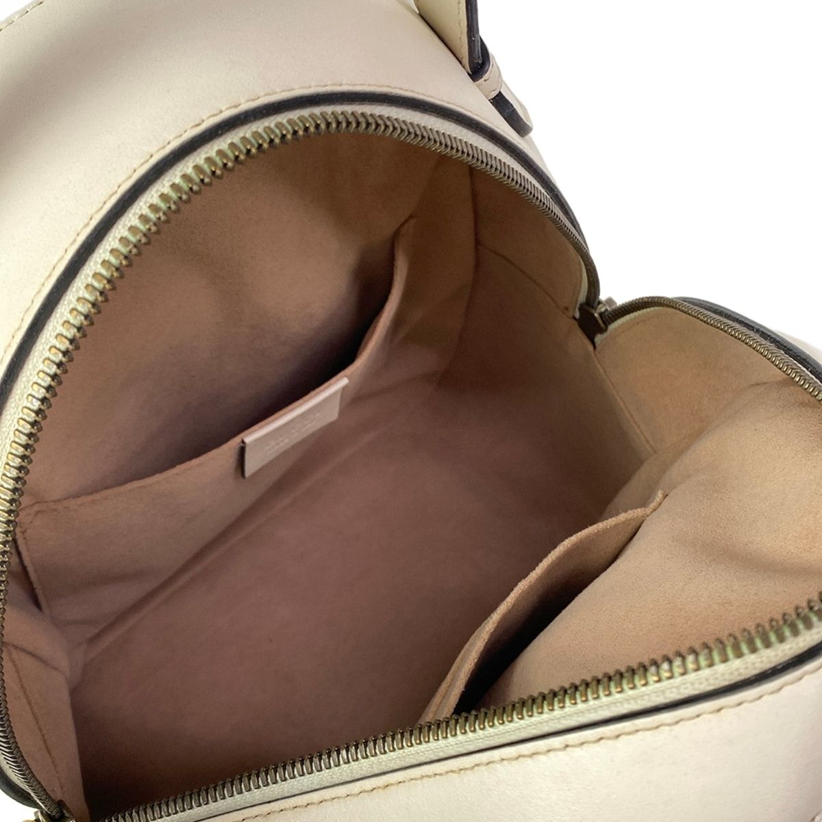 Gucci Backpack GG Marmont Ivory Leather — view 7