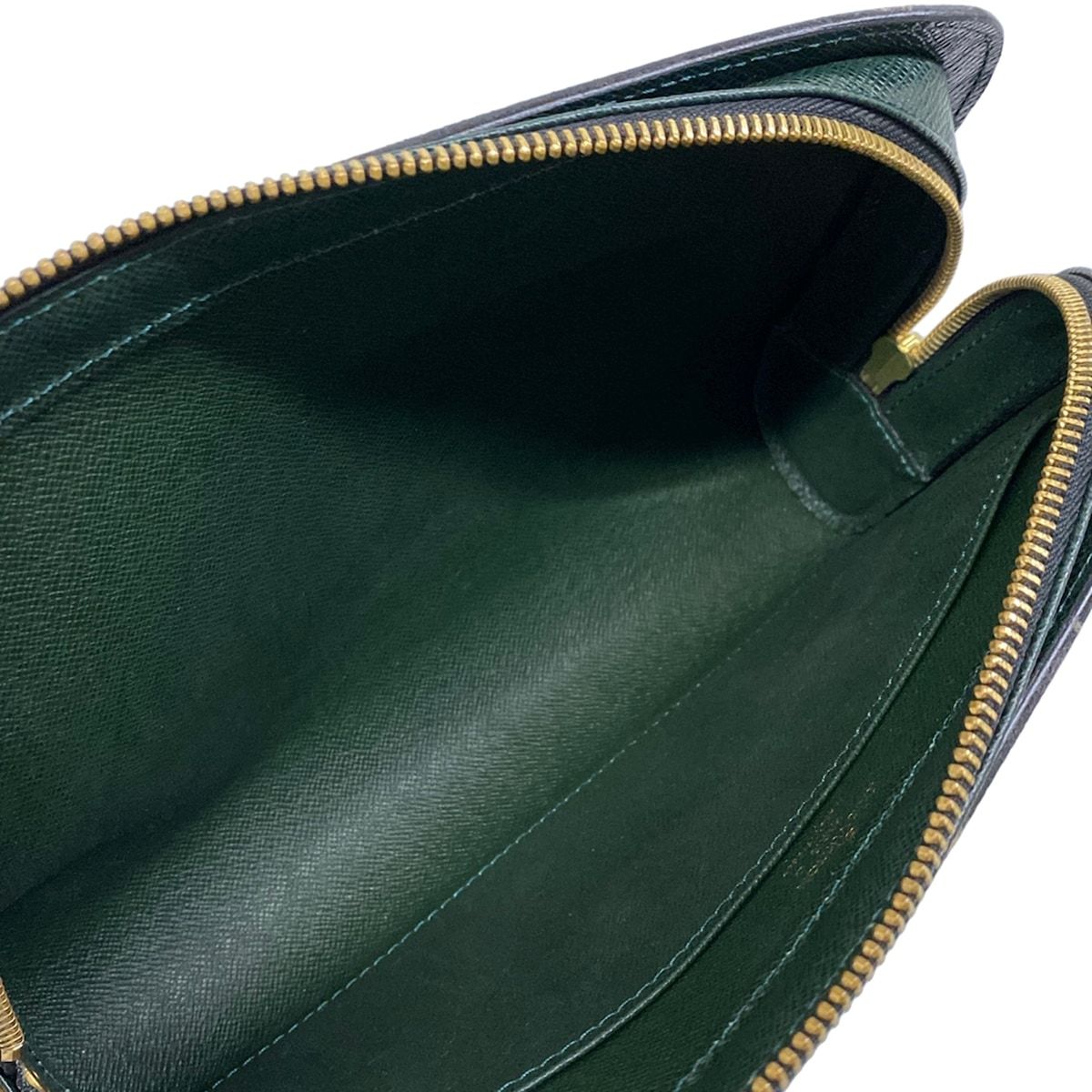 Louis Vuitton Second Bag Taiga Baikal Epi Sea Leather — view 7