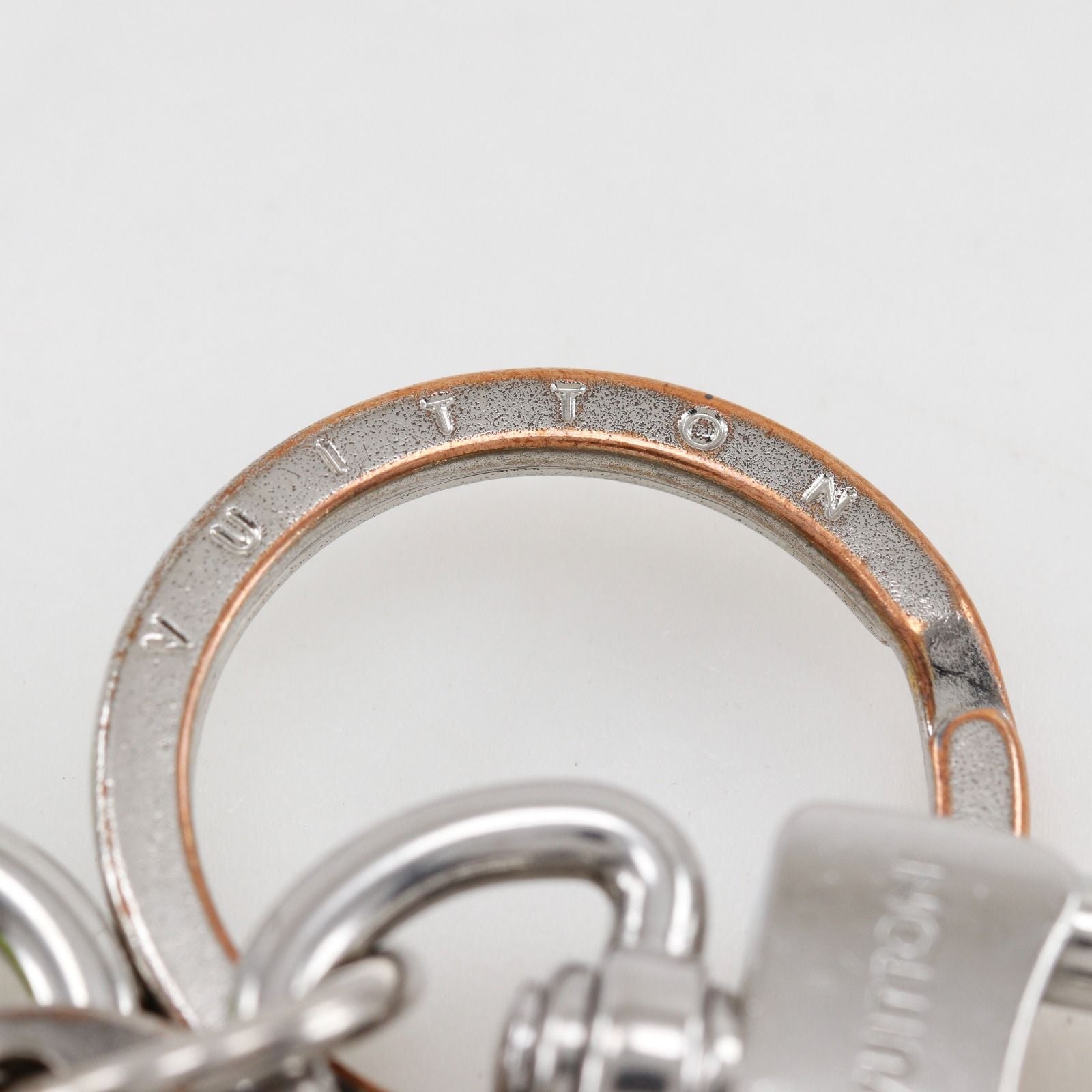 Louis Vuitton Key Holder Slim Dragonne Taigarama Monogram Canvas Taiga Yellow — view 7