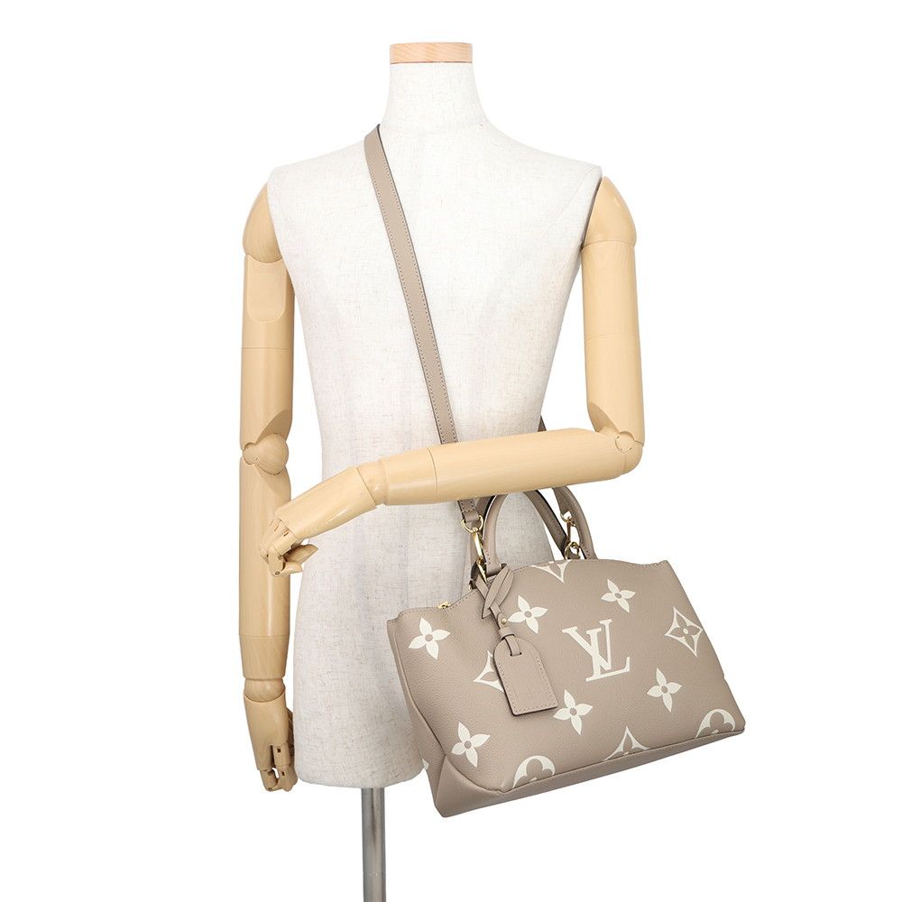 Louis Vuitton Bicolor Monogram Empreinte Petit Palais PM 2-Way Shoulder — view 5