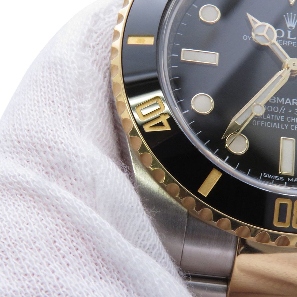 Rolex Submariner Date SS 18k Yellow Gold Watch Black Dial — view 4