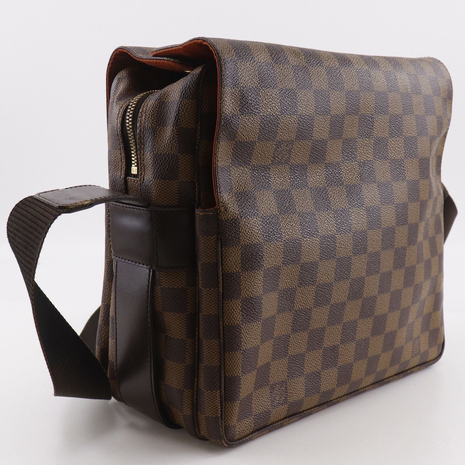 Louis Vuitton Naviglio Damier Canvas Brown Shoulder — view 3