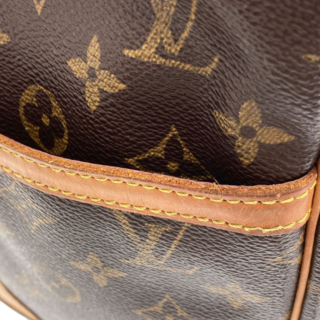 Louis Vuitton Danube Shoulder Bag Monogram Canvas — view 8