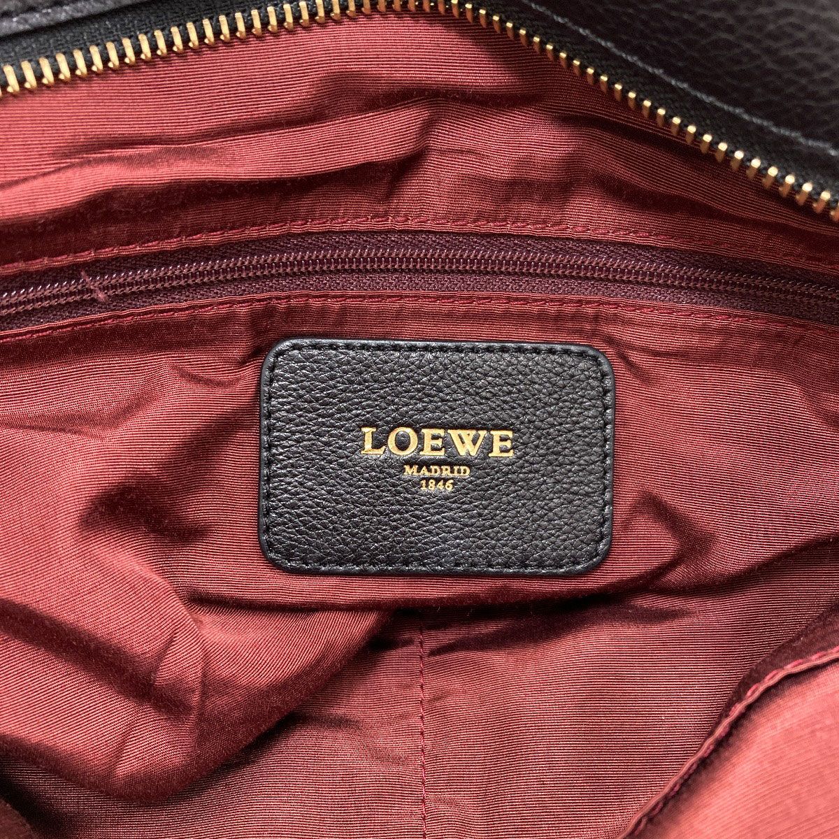 Loewe Amazona 2-Way Handbag Lambskin — view 6