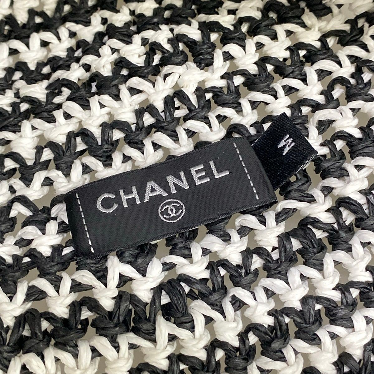Chanel Hat M Black White Straw Hat Border Rhinestone CC Logo — view 5