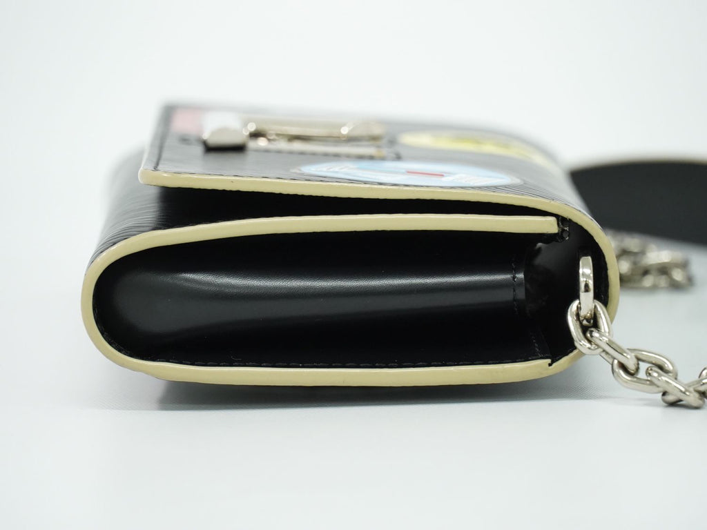 Louis Vuitton LV Portefeuille Twist Chain World Tour Epi Leather Wallet — view 4