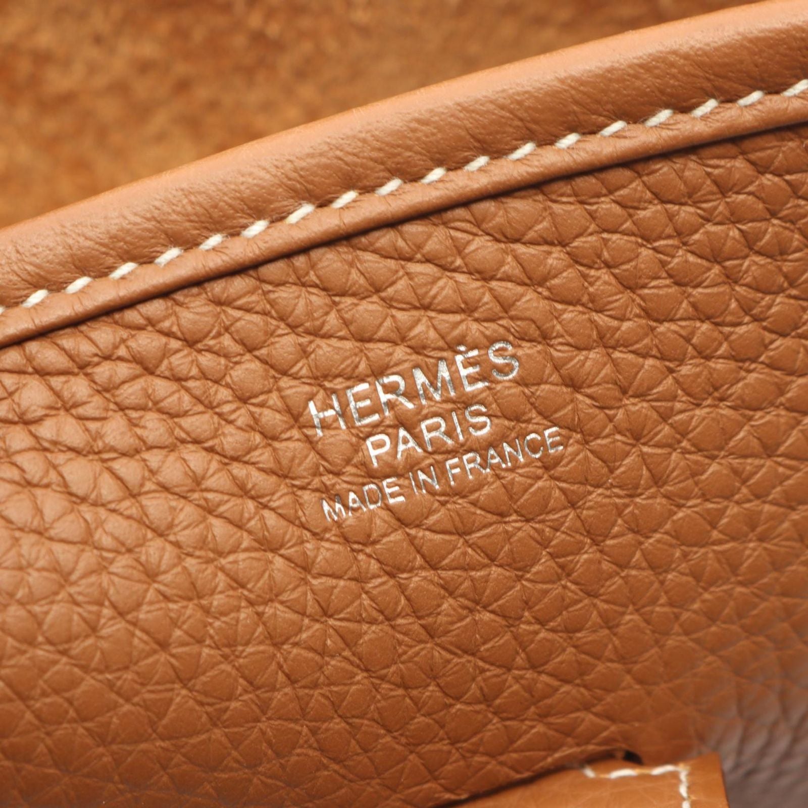 Hermes Shoulder Bag Evelyne 3 Trois PM Gold — view 4
